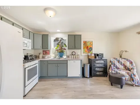 7702 NE 159th Avenue Vancouver WA 98682