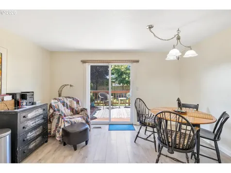 7702 NE 159th Avenue Vancouver WA 98682