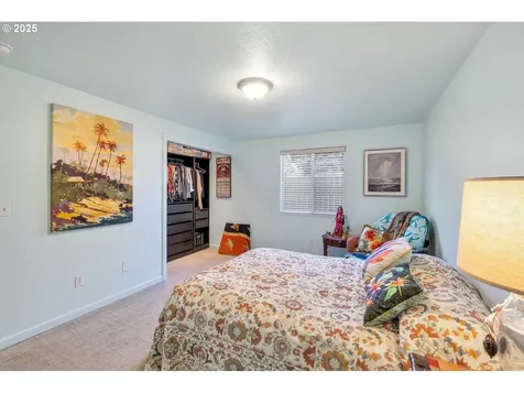 7702 NE 159th Avenue Vancouver WA 98682