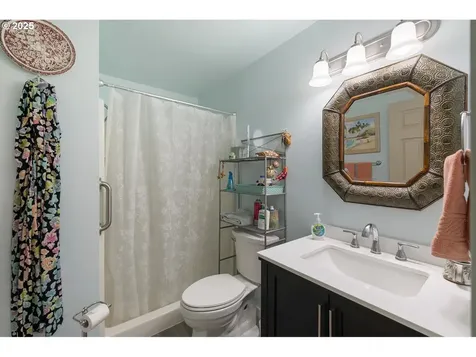 7702 NE 159th Avenue Vancouver WA 98682