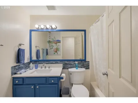 7702 NE 159th Avenue Vancouver WA 98682