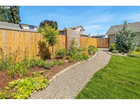 7702 NE 159th Avenue Vancouver WA 98682