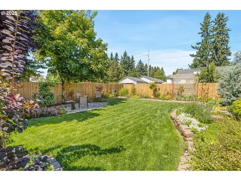 7702 NE 159th Avenue Vancouver WA 98682
