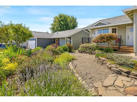 7702 NE 159th Avenue Vancouver WA 98682