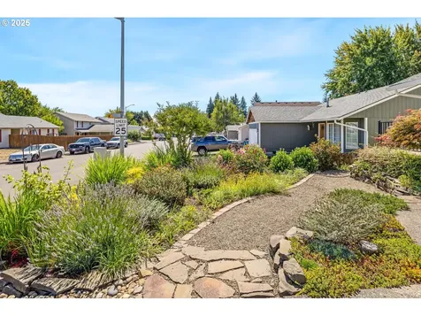 7702 NE 159th Avenue Vancouver WA 98682