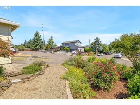7702 NE 159th Avenue Vancouver WA 98682