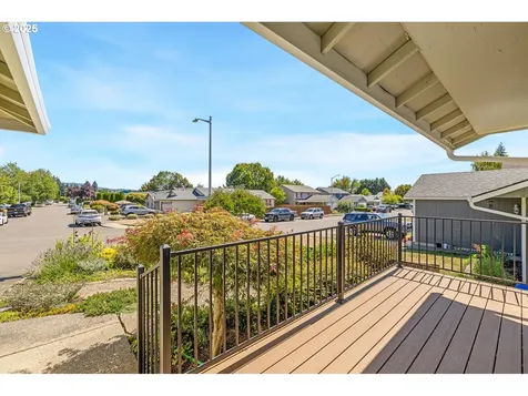 7702 NE 159th Avenue Vancouver WA 98682