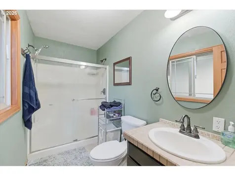 42801 Island Inn Drive Lebanon OR 97355