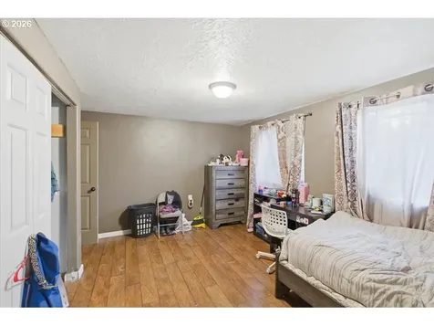 42801 Island Inn Drive Lebanon OR 97355