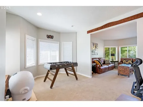 4070 NE Fairview Lake Way Fairview OR 97024