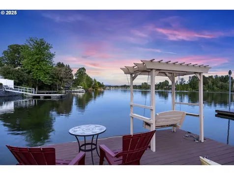 4070 NE Fairview Lake Way Fairview OR 97024