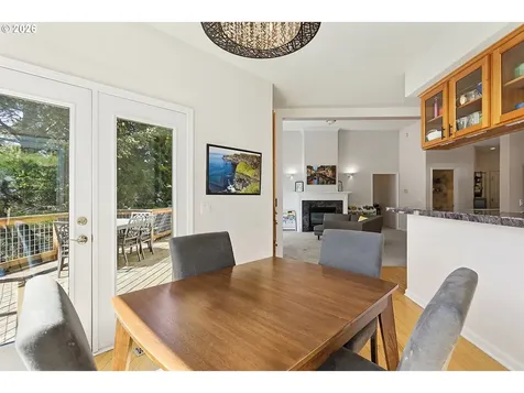 172 Palos Verdes White Salmon WA 98672