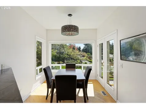 172 Palos Verdes White Salmon WA 98672