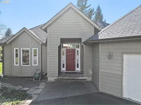 172 Palos Verdes White Salmon WA 98672