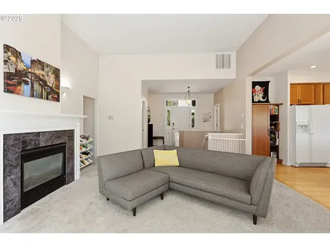 172 Palos Verdes White Salmon WA 98672