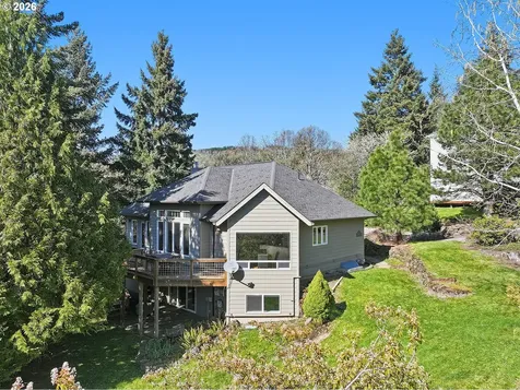 172 Palos Verdes White Salmon WA 98672