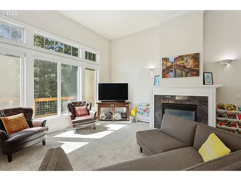 172 Palos Verdes White Salmon WA 98672