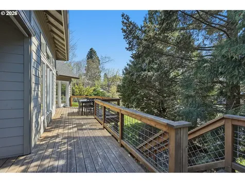172 Palos Verdes White Salmon WA 98672