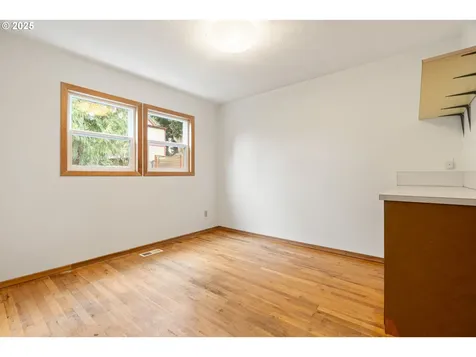 2002 SE Spokane Street Portland OR 97202