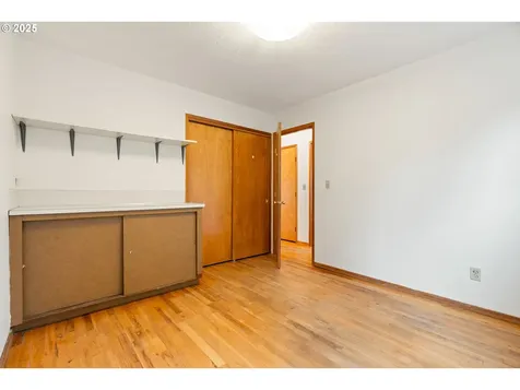 2002 SE Spokane Street Portland OR 97202