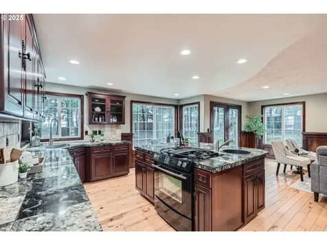 5203 NW Lincoln Avenue Vancouver WA 98663