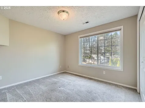 5203 NW Lincoln Avenue Vancouver WA 98663