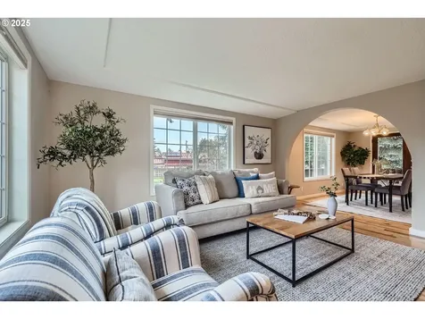 5203 NW Lincoln Avenue Vancouver WA 98663