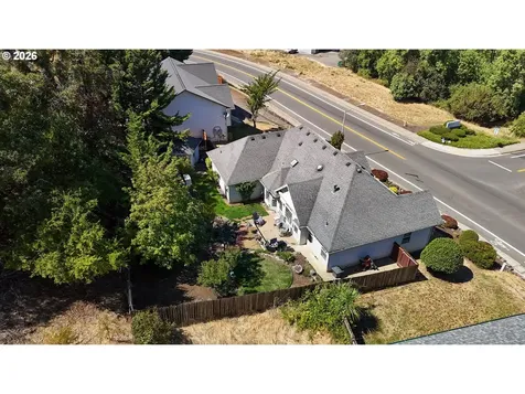 1050 NE Garden Valley Boulevard Roseburg OR 97470