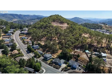 1050 NE Garden Valley Boulevard Roseburg OR 97470