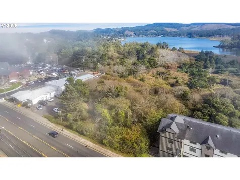 296 NW Highway 101 Lincoln City OR 97367