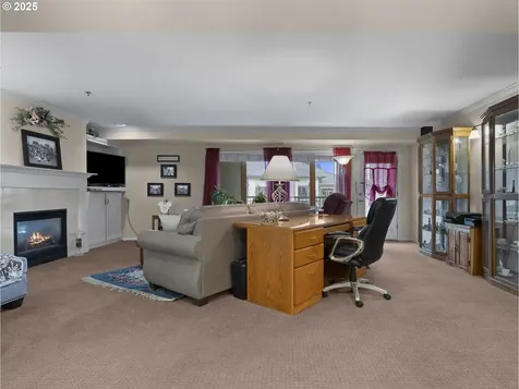 15530 NE Knott Street Portland OR 97230