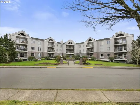 15530 NE Knott Street Portland OR 97230