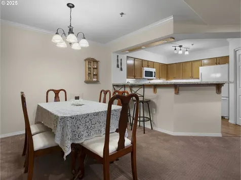 15530 NE Knott Street Portland OR 97230