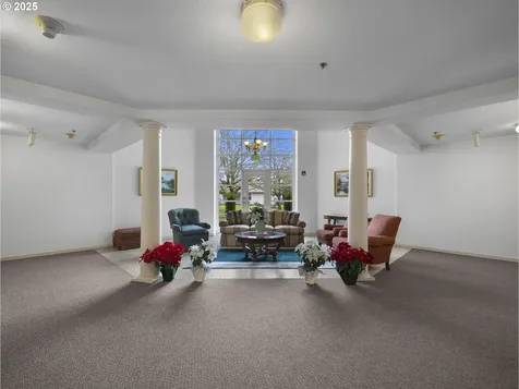15530 NE Knott Street Portland OR 97230
