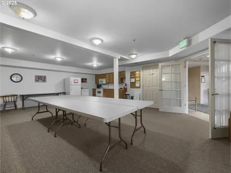 15530 NE Knott Street Portland OR 97230