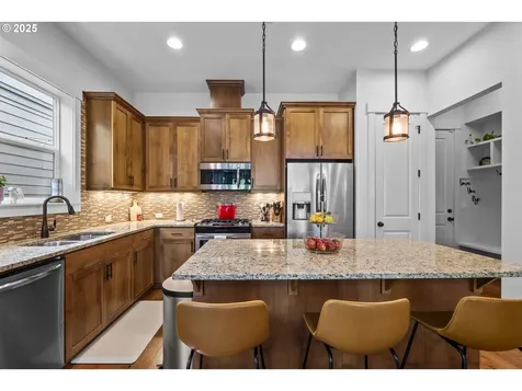 28945 SW Costa Circle Wilsonville OR 97070