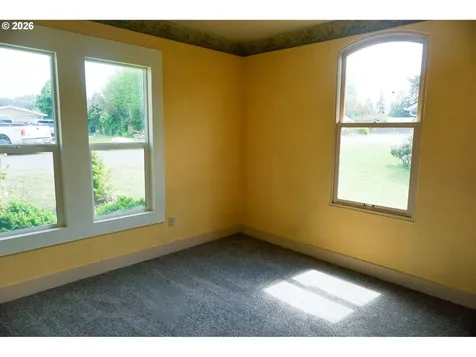 1735 N Elm Street Coquille OR 97423