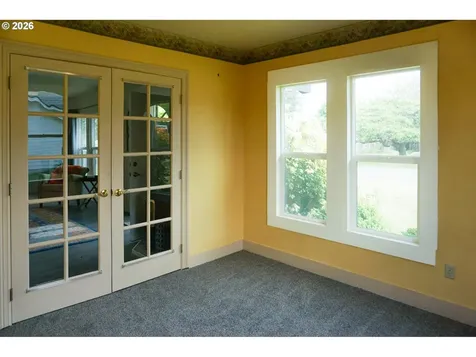 1735 N Elm Street Coquille OR 97423
