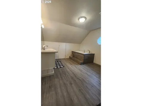 1735 N Elm Street Coquille OR 97423