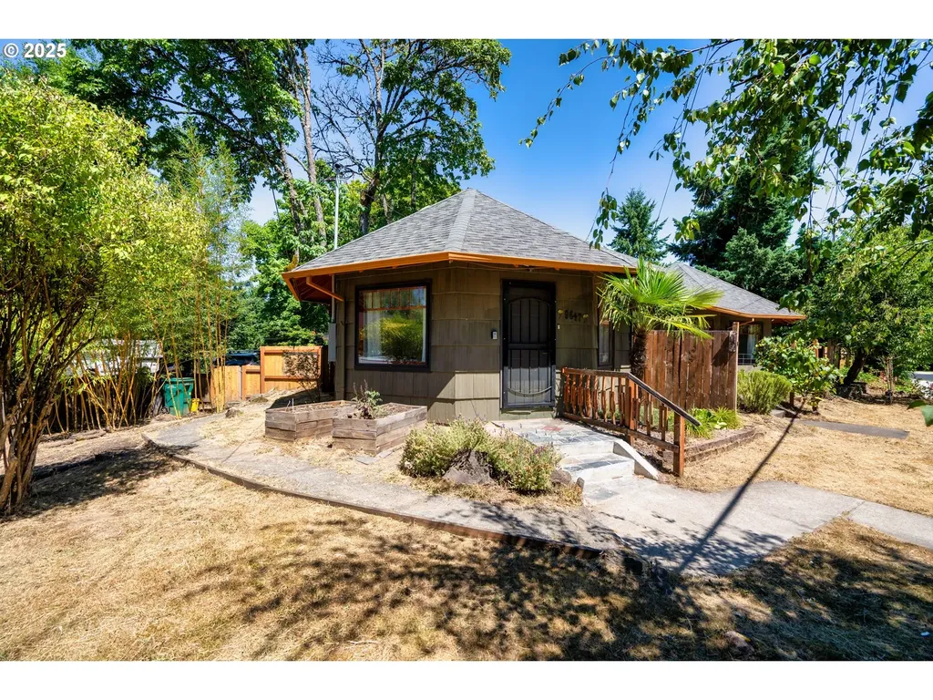 9647 SW Capitol Highway Portland OR 97219