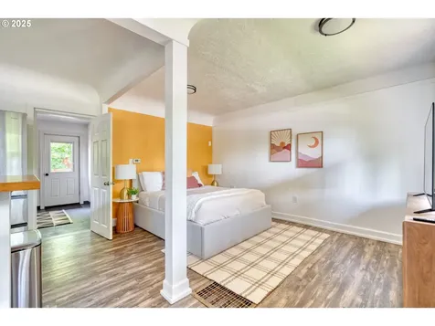 9647 SW Capitol Highway Portland OR 97219