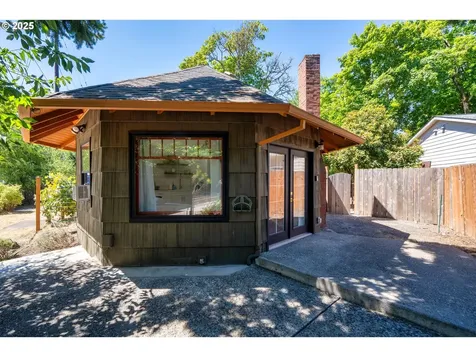 9647 SW Capitol Highway Portland OR 97219
