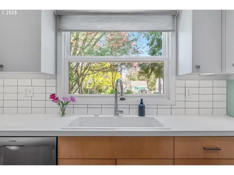 3213 SE 73rd Avenue Portland OR 97206