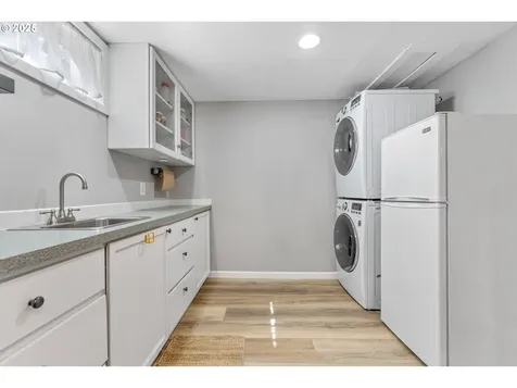 3213 SE 73rd Avenue Portland OR 97206