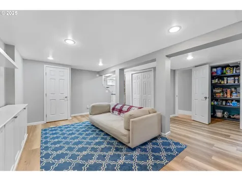3213 SE 73rd Avenue Portland OR 97206