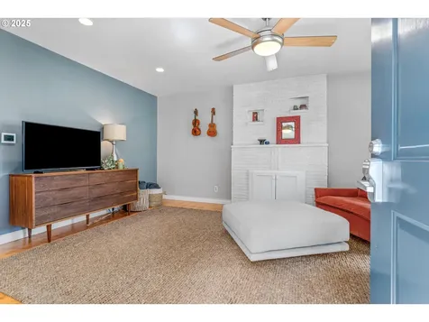 3213 SE 73rd Avenue Portland OR 97206