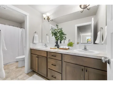 10917 NE 111th Street Vancouver WA 98662