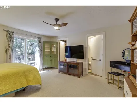 9403 SW 74th Avenue Portland OR 97223
