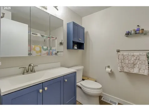 9403 SW 74th Avenue Portland OR 97223