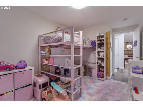 9403 SW 74th Avenue Portland OR 97223